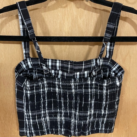 #52- HOLLISTER-plaid crop tank - Picture 2 of 3